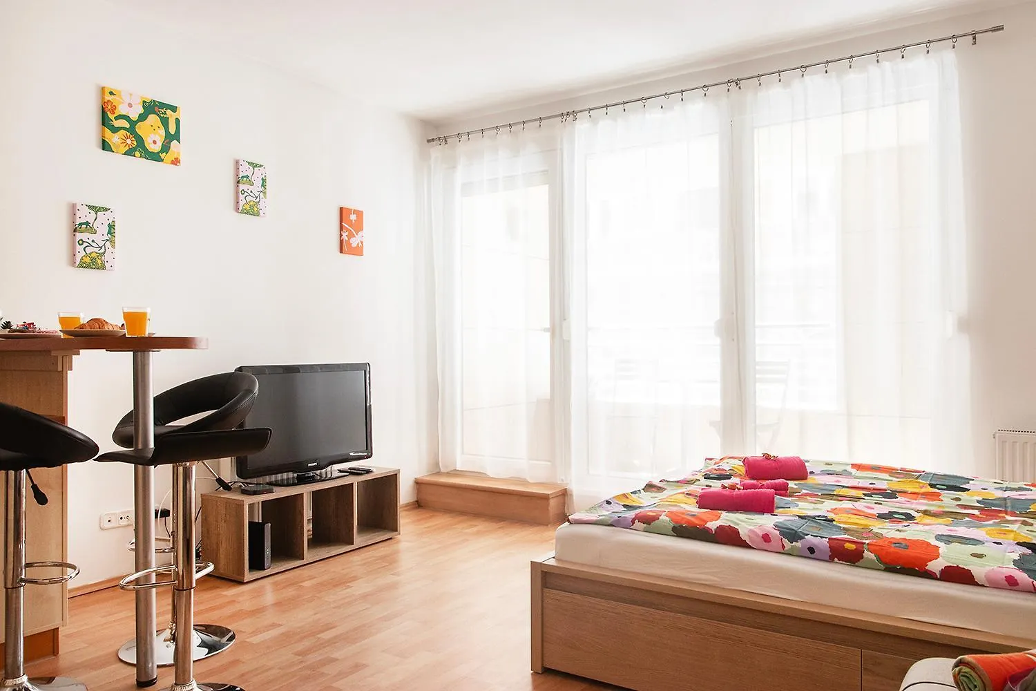 Corvin Gem2 Apartment With Parking 부다페스트 헝가리